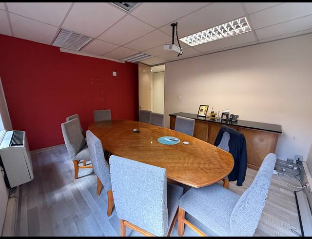 381M² OFFICE TO LET IN KILLARNEY